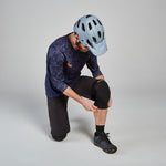 Product thumbnail 1 of 5